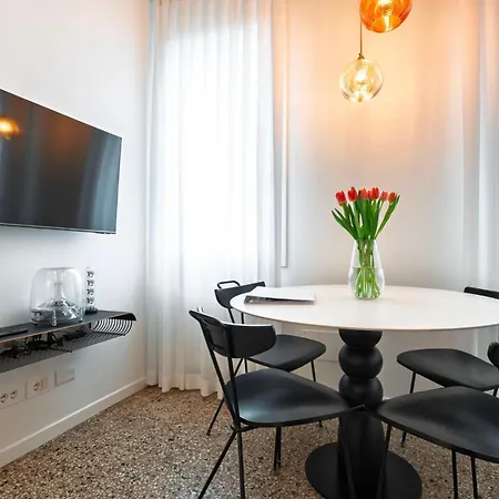 Venetian Alcove Венеция